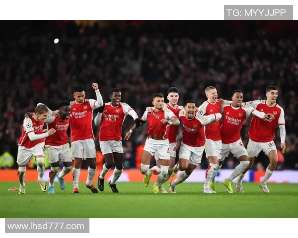 西甲激战：里昂与利物浦战成平局神奇扑救点燃全场热情