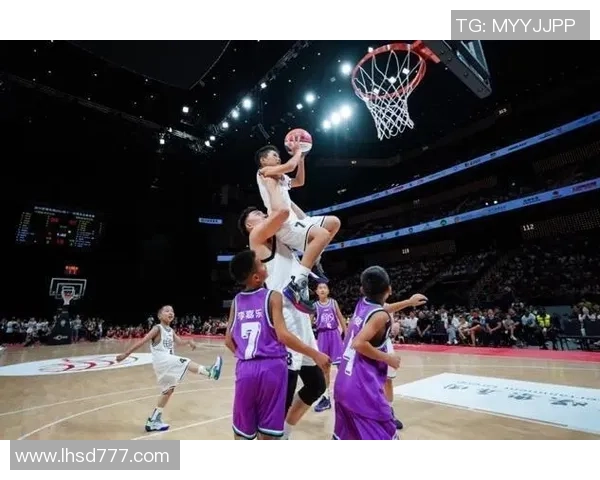 姚明现身公益活动引发热议他在为篮球事业和青少年发展做哪些努力