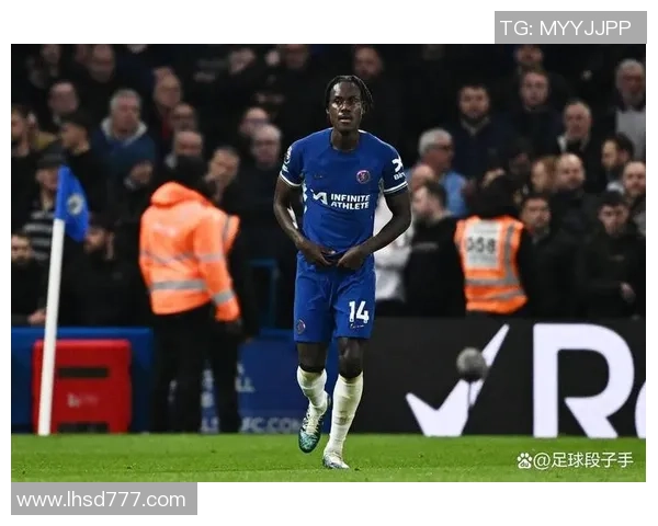 切尔西逆转热刺5-1全场沸腾争议判罚引发热议