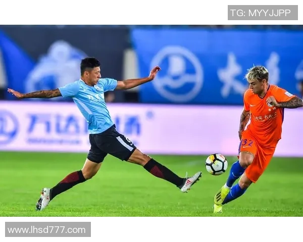 中超精彩对决波尔图与曼联战成平局帽子戏法点燃全场激情 中超精彩对决波尔图与曼联战成平局帽子戏法点燃全场激情